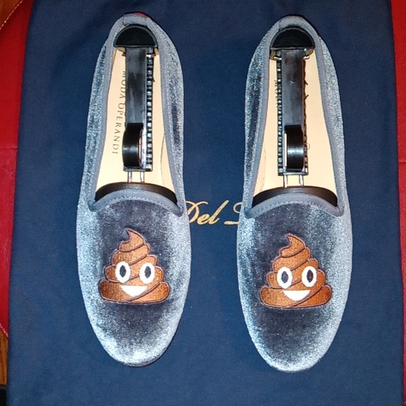 DEL TORO EMOJI FLATS💩, SIZE 7.5 - Picture 5 of 9